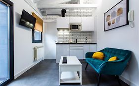 Apartamentos Hervás Suites